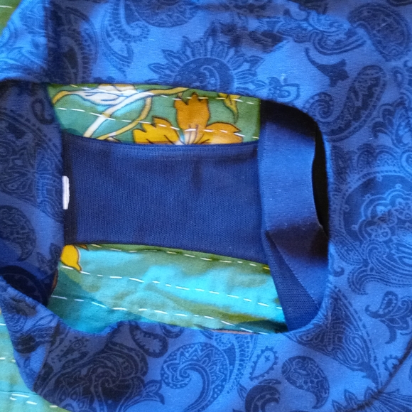 Lululemon Blue Paisley Work out Tank - Picture 2 of 9